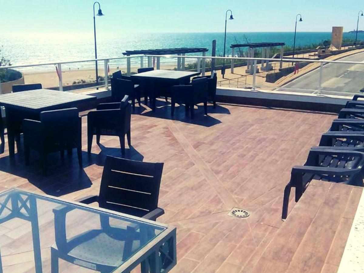 Apartamentos Guga Rta A Ca 00267 At Edif Complejo 2 Llaves Playa Conil de la Frontera Kültér fotó